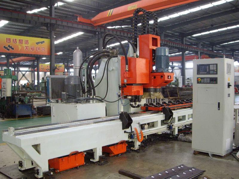 山東拓維機械制造有限公司，汽車大梁沖，汽車小梁沖，鋼模板沖孔，鋼模板加工設(shè)備，汽車橫梁沖，數(shù)控平板沖孔機，中厚板數(shù)控沖床，數(shù)控沖鉆復合機，汽車縱梁沖，縱梁自動化生產(chǎn)線，中厚板沖割復合機，平地機刀片沖鉆生產(chǎn)線